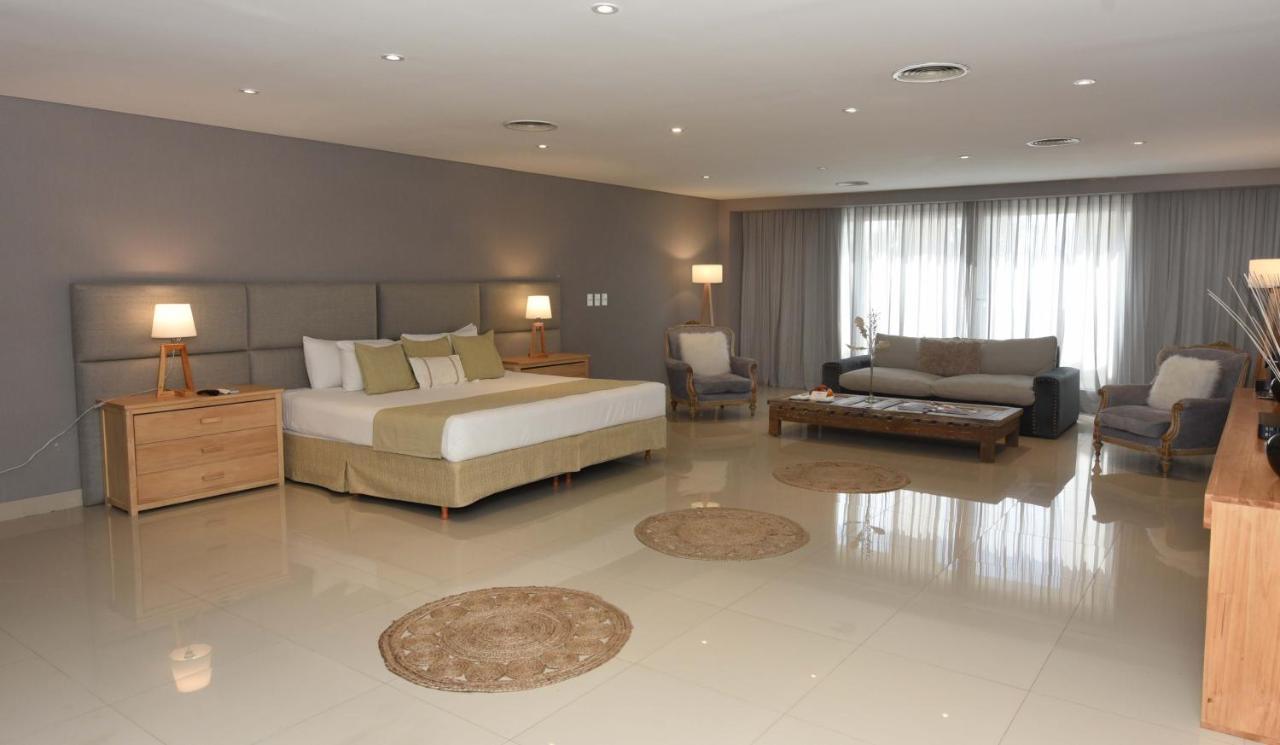 Howard Johnson Resort & Convention Center Ezeiza Luaran gambar