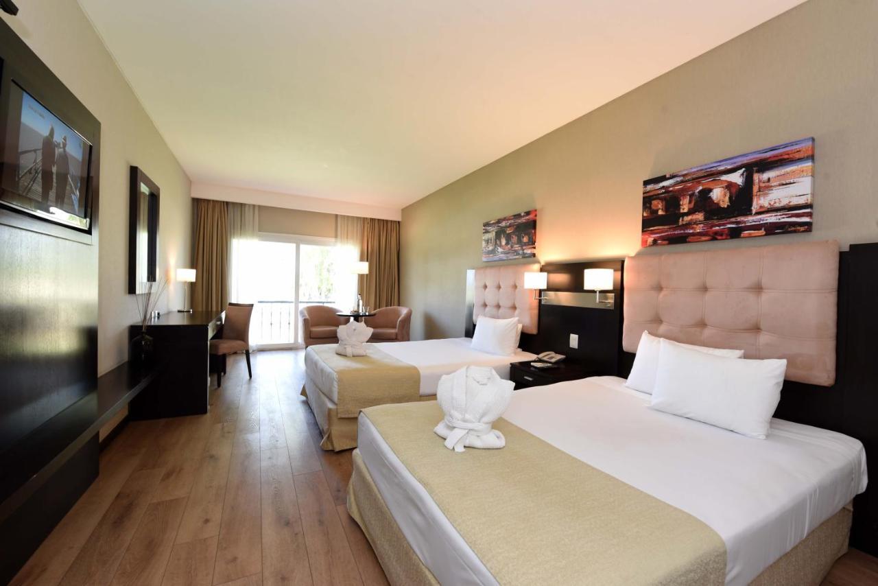 Howard Johnson Resort & Convention Center Ezeiza Luaran gambar