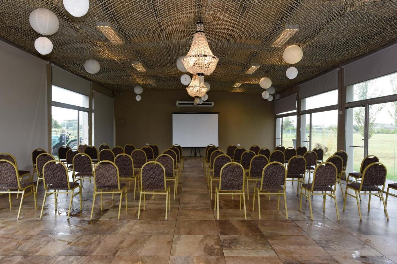 Howard Johnson Resort & Convention Center Ezeiza Luaran gambar