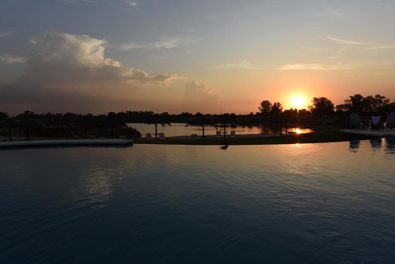 Howard Johnson Resort & Convention Center Ezeiza Luaran gambar
