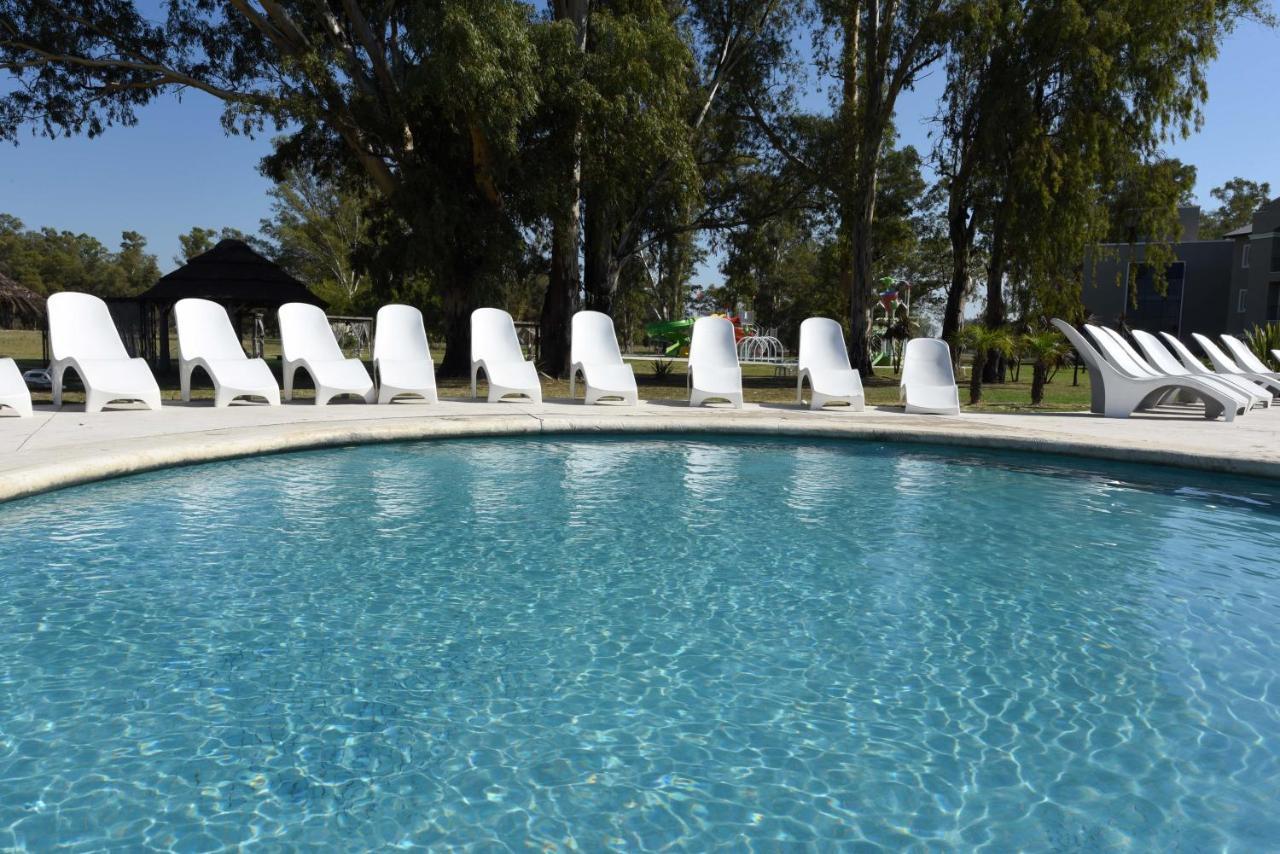 Howard Johnson Resort & Convention Center Ezeiza Luaran gambar